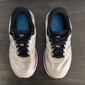 New Balance 880 Women's Running Shoes - White and Purple